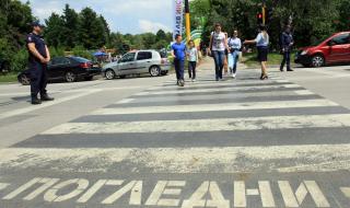 Джип блъсна дете на пешеходна пътека в Пловдив, родители - на протест