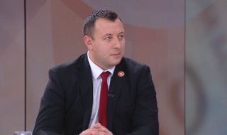 Петър Петров: Ще съберем много повече от нужните за референдум 400 хиляди подписи