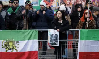 Протестите в Иран стигнаха до центъра на Техеран: болница засегната от сълзотворен газ