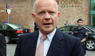 Шеметни рокади в британското правителство