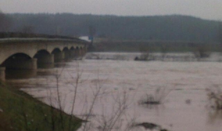 175 сигнала за наводнения на 112