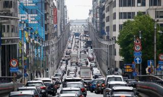 Автоконцерните продължават да изостават от климатичните цели на ЕС