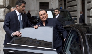 Берлускони не можа да отърве едната година затвор