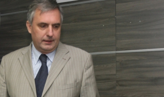 Калфин: Гласувах България да е обединена