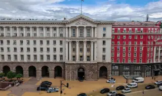 Кабинетът приема на извънредно заседание бюджетните закони за 2026-та и ги внася в парламента