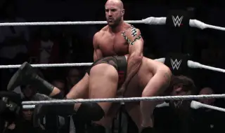 Българският кечист Русев триумфира отново на ринга на WWE