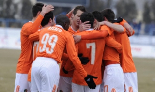 Литекс помля безпомощния Ботев (Вр) с 4:0