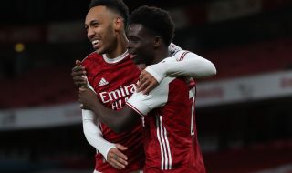 Арсенал с класическа победа над Нюкасъл