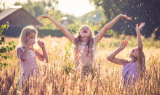 Притча за трите вълшебни момичета