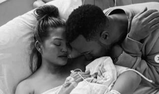 Джон Леджънд и Криси Тейгън изгубиха бебето си (СНИМКИ)