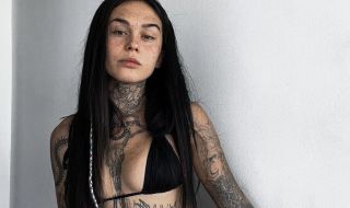 Една от най-популярните българки в OnlyFans показа как снима секс сцените си 