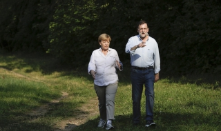 Меркел: Тези, които не са бежанци, да се върнат в родината си