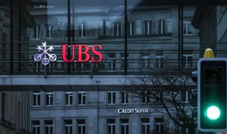 UBS иска да продаде част от Credit Suisse