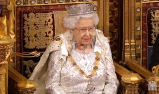 Кралица Елизабет II: Великобритания трябва да излезе от ЕС до 31 октомври