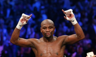 Предложиха на Мейуедър 100 милиона долара