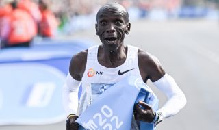 37-годишен кениец счупи собствения си световен рекорд в маратона на Берлин