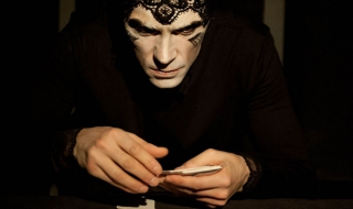 Гневни героини на Лорка вилнеят на 14 февруари