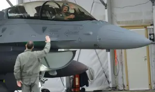 Бил ли е съкратен пакетът за поддръжка на F-16 заради високата цена на изтребителя