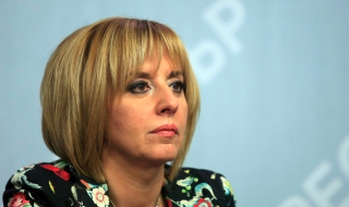Мая Манолова призна, че тя стои зад сигнала за бюлетините на "Мултипринт"