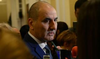 Димитър Ганев: Сърдитите местни елити ще гласуват за Цветанов