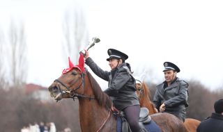 Столичната конна полиция  отбеляза Тодоровден в кв. "Бенковски"