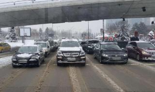 Схема с БГ номера жили румънци със запорирани коли