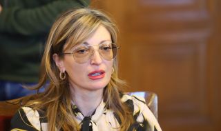 Екатерина Захариева: Посещението на премиера в Скопие е прибързано