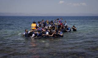 ЕК: България приема твърде малко бежанци