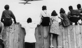 Преди 70 години: Как бе спасен Западен Берлин