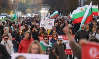 България и COVID-19: Непопулярната позиция на Кирил Петков