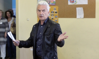 Сидеров до Вигенин: Чужди посланици изпълняват политически поръчки на ГЕРБ