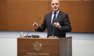 Атанас Славов: Ситуацията, създадена около Сарафов, е политико-прокурорски опит за преврат в съдебната власт