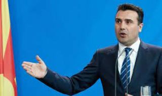 СДСМ прие оставката на Заев