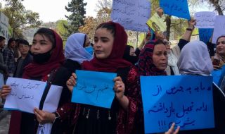 Голям протест срещу талибаните