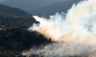 Хиляди огнеборци потушават горските пожари в Южна Европа