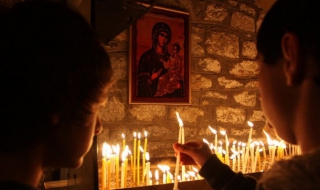 Днес почитаме Малка Богородица