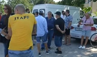 Собственици на заведения излязоха на протест