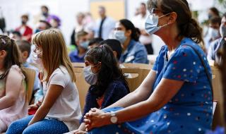 В Германия отварят врати първите училища на фона на пандемията