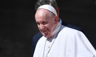 Папата изрази надежда, че Световното първенство по футбол ще донесе мир и хармония 