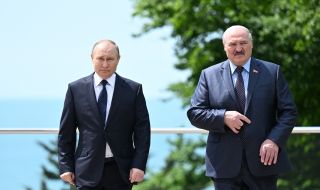 Лукашенко разбира, че ако нападне Украйна, за месец ще остане без армия
