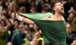 Новак Джокович отпразнува 101-вата си титла по нестандартен начин - със "101 далматинци" 