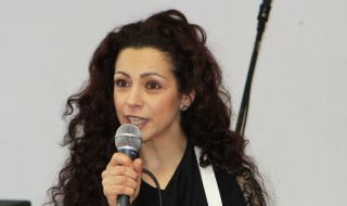 Елена Петрова отново е в тежка криза