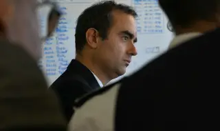Политическа буря във Франция: „Републиканците“ отказват да влязат в кабинета на Льокорню