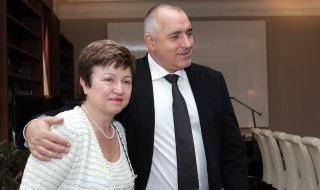 2014 кризата остава зад нас