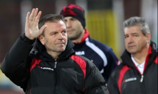 Стойчо Младенов: Който и да продадем, шансовете ни за титлата ще намаляват