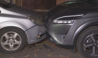 Нощен екшън в Пловдив: Потрошени са шест автомобила