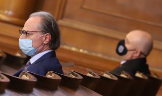 Лозан Панов и Гешев се скараха за акцията в Президентството