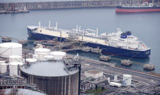 Чао, "Газпром"! Цената на природния газ в Европа продължава да пада