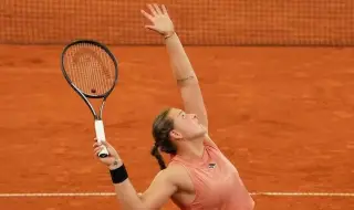 Виктория Томова с трета поредна победа на турнира по тенис в Чарлстън