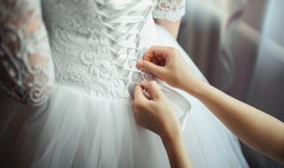 Обявиха това за най-грозната рокля на света заради... Путин (СНИМКИ)